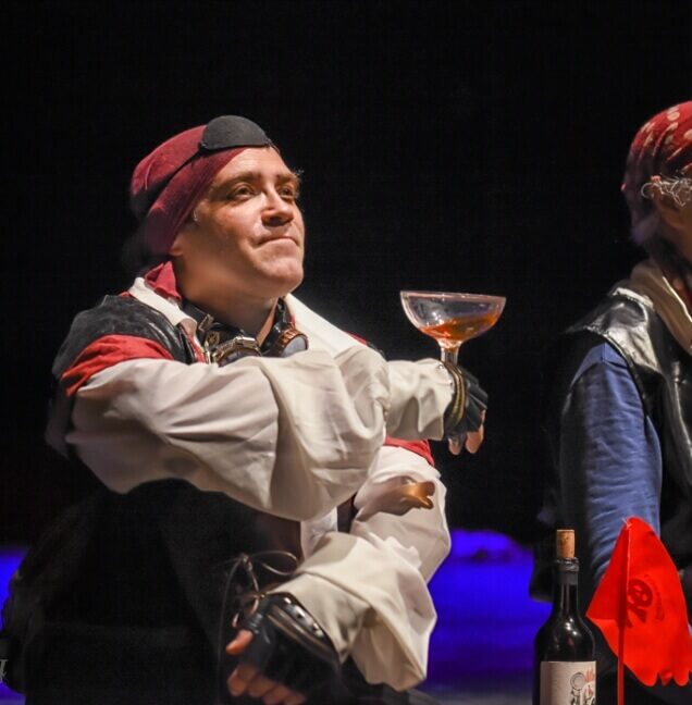 PiratasVino-El mercado de los ladrones