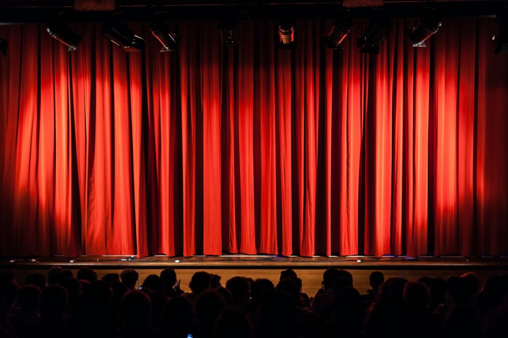 telon de teatro.jpg